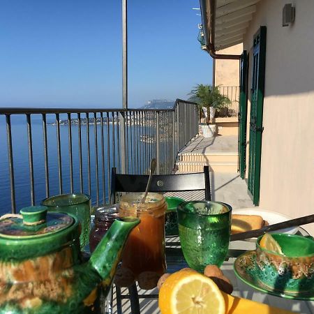 House In Grimaldi. Spectacular View Over The French Riviera! Grimaldi  Exteriér fotografie