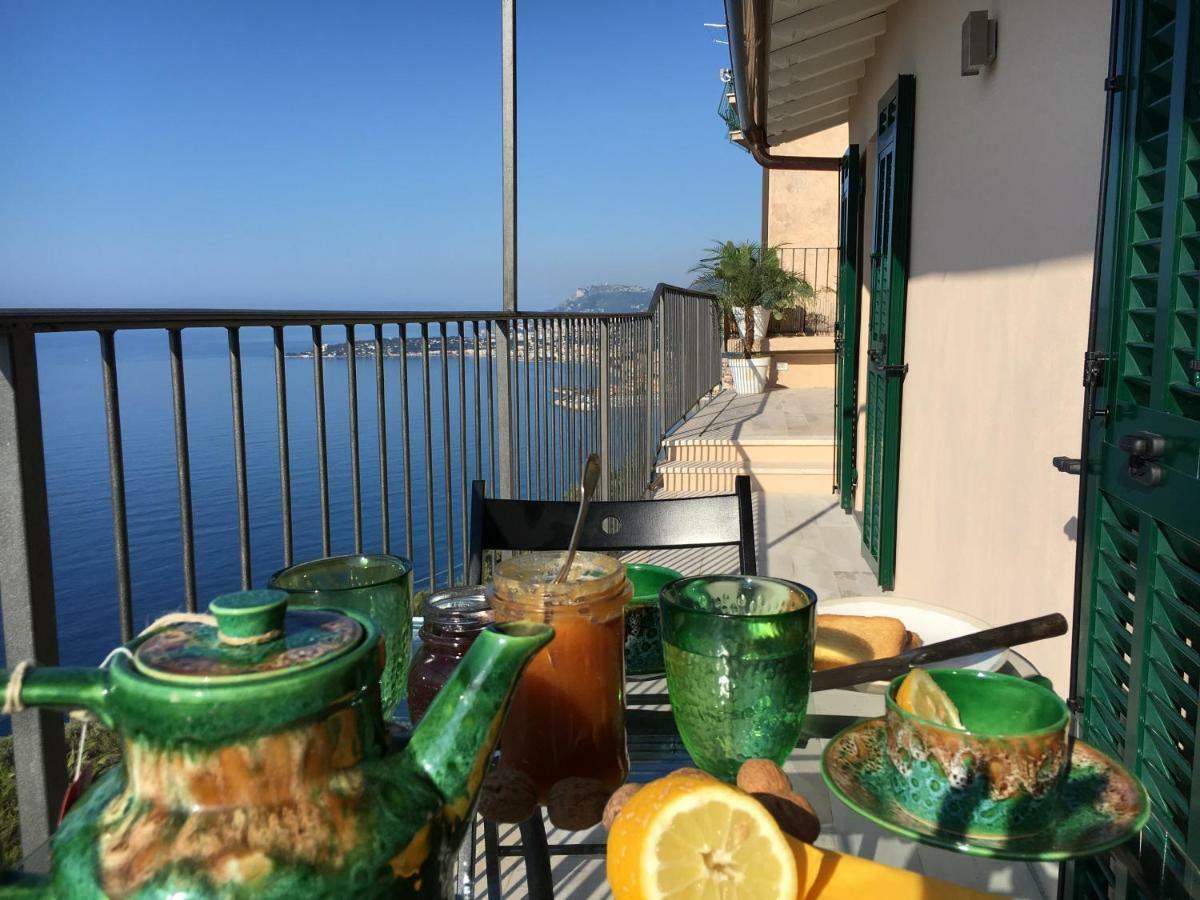 House In Grimaldi. Spectacular View Over The French Riviera! Grimaldi  Exteriér fotografie